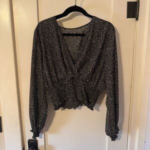 Never Worn Black Synched Waist Top